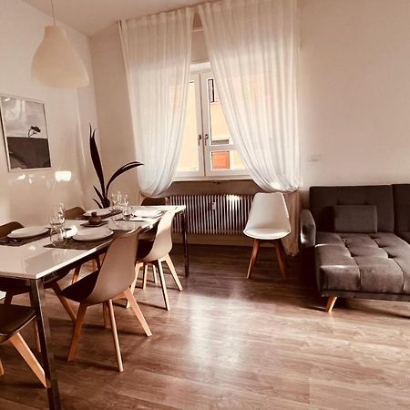 White House Lounge Supreme Apartment 우디네 외부 사진