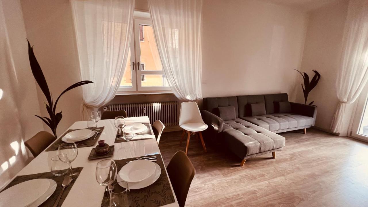 White House Lounge Supreme Apartment 우디네 외부 사진